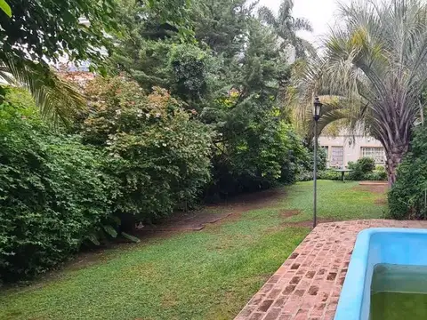 VENTA CASA 5 AMB PISCINA JARDIN VILLA LUZURIAGA