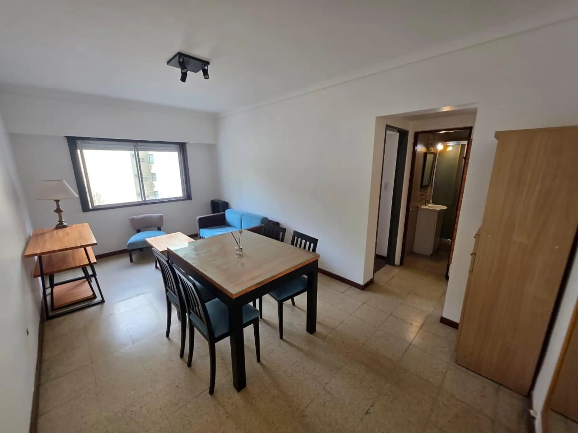 Departamento 2 amb al contrafrente en Diagonal Pueyrredon y Bolivar