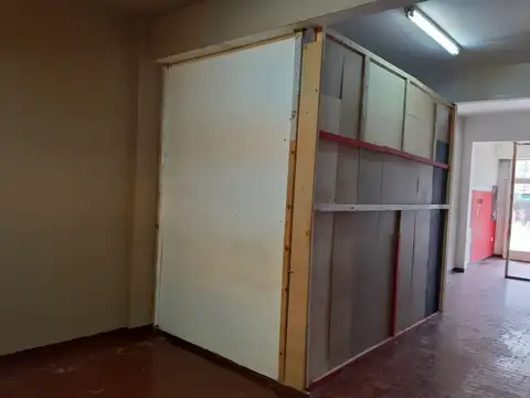 Local en Venta 40 años
