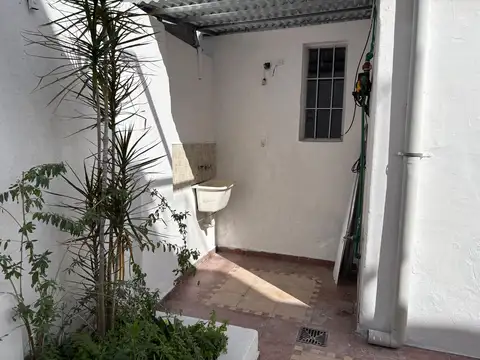 Depto Tipo Casa en Alquiler de 5 ambientes