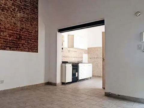 Depto Tipo Casa en Alquiler de 5 ambientes