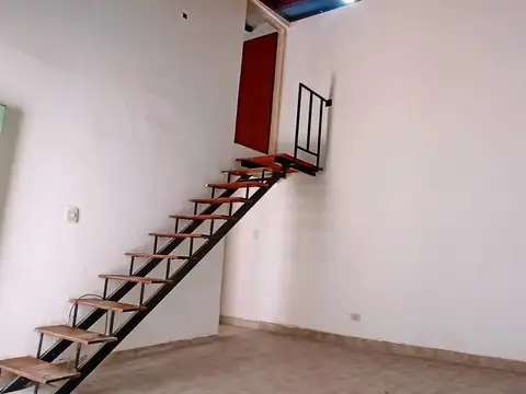 Depto Tipo Casa en Alquiler de 2 dormitorios