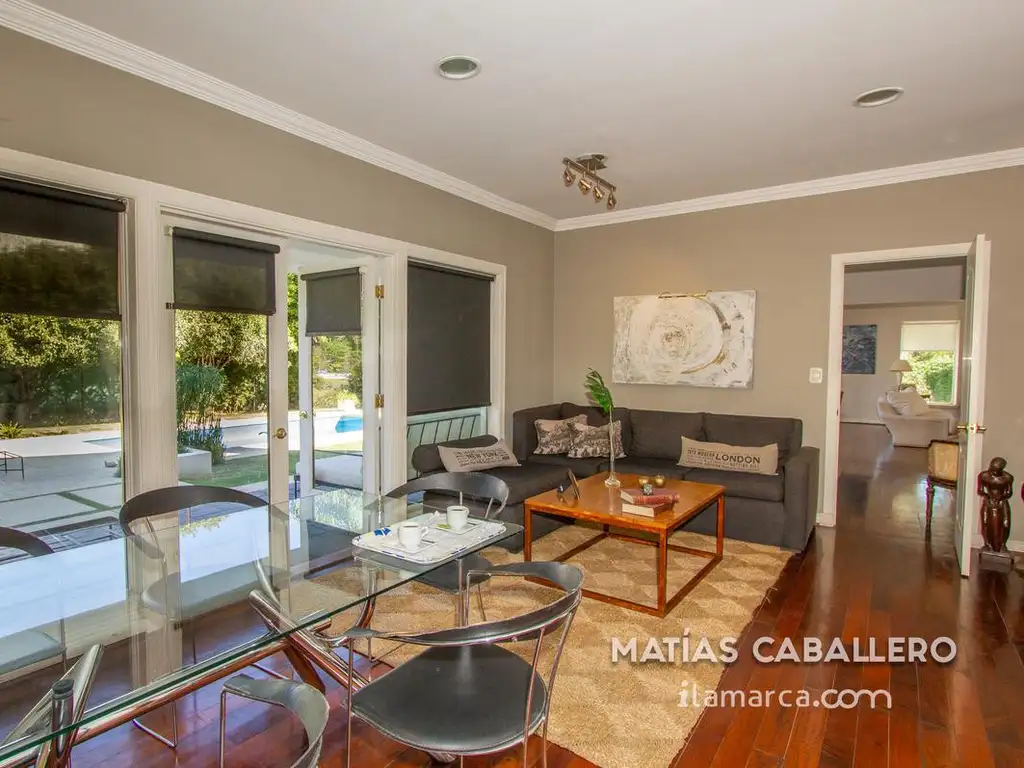 Casa en Venta con cochera