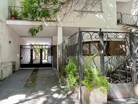 Depto Tipo Casa en Venta de 5 ambientes