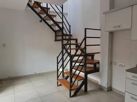 Depto Tipo Casa en Alquiler en Villa Bosch, $ 790.000