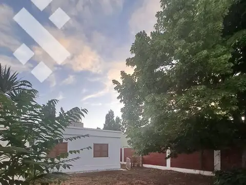Alquiler Casa 3 dormitorios - Formosa al 1300 - Bº Santa Genoveva - Neuquen
