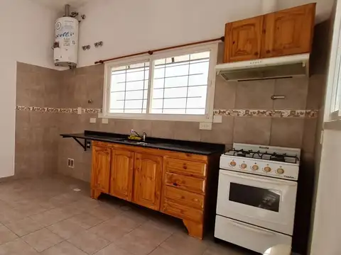 Depto Tipo Casa en Alquiler de 2 ambientes