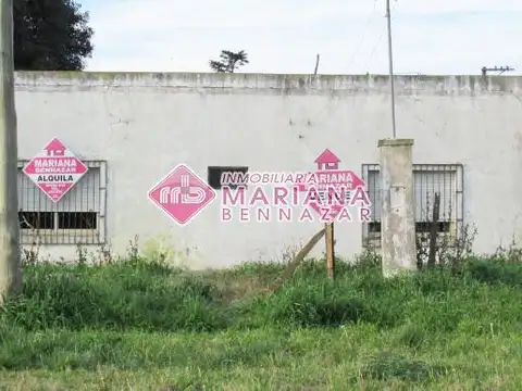 Casa 3 ambientes con 1 baño