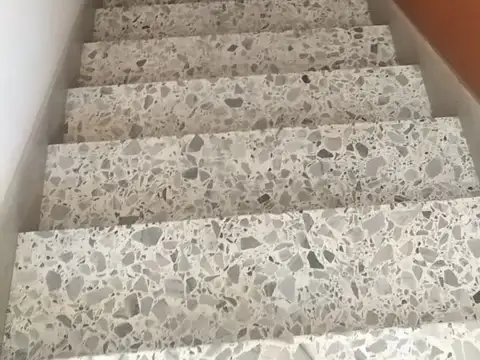 Depto Tipo Casa 4 ambientes con 2 baños