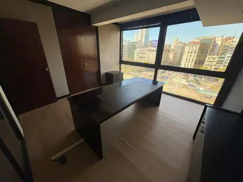 Oficina en Alquiler al Este