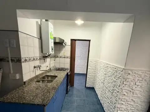 Depto Tipo Casa 2 ambientes con 1 baño