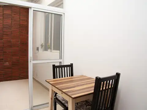 2 AMBIENTES EN PLANTA BAJA AMOBLADO