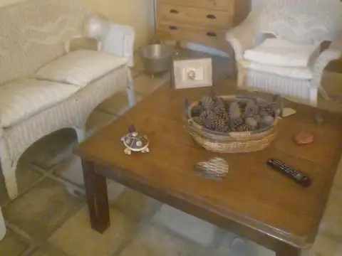 Ángel De Estrada e/ Ricardo Palma y Jerónimo Luis De Cabrera