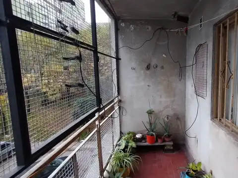 Departamento 5 ambientes con 2 baños