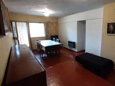 Av Lacarra 3700, Piso 2