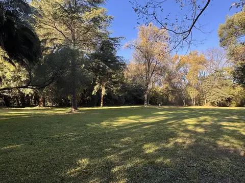 Lote en venta de 3.906m2 parquizado y arbolado Ing Maschwitz Escobar