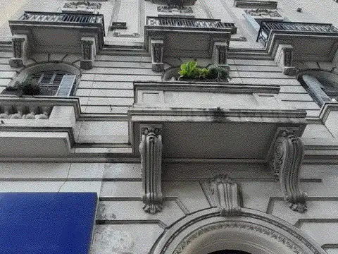 Avenida General Las Heras 2900, Piso 1