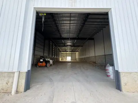 Parque Industrial Avant Alvear - Nave 1400 m2 , Piso 0