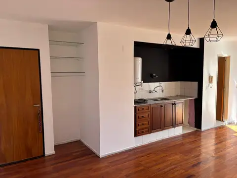 MONOAMBIENTE CENTRICO