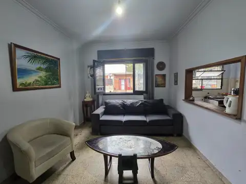 Juramento 1900, Piso 1