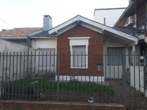 ALQUILER DE CASA 3 AMBIENTES