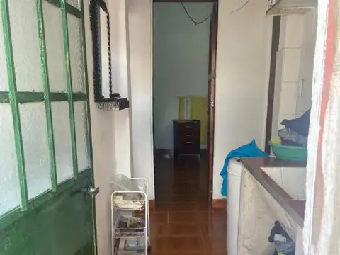 Casa 5 ambientes con 1 baño