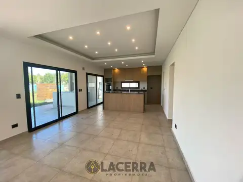 Casa en Alquiler de 3 dormitorios