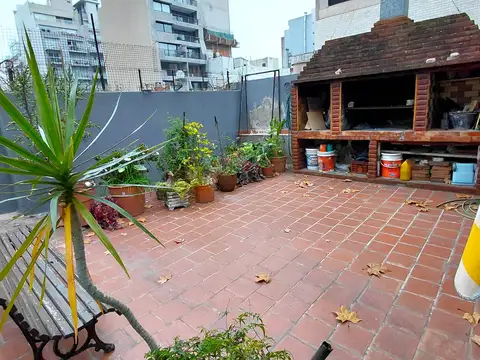 PH 4 ambientes con TERRAZA y PARRILLA