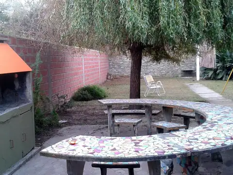 Casa 3 ambientes con 2 baños