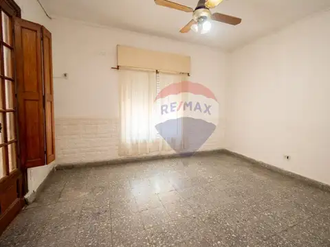 Casa en venta 2 dormitorios y patio en barrio sur