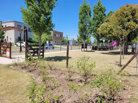Casa en Alquiler de 3 dormitorios