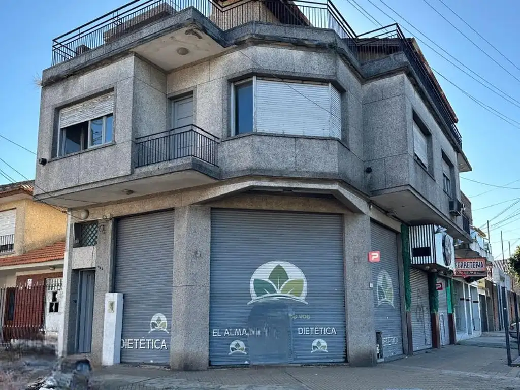 LISANDRO DE LA TORRE al 700