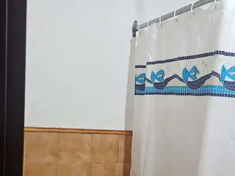 Venta Casa 5 Ambientes P. Exaltacion A Refaccionar