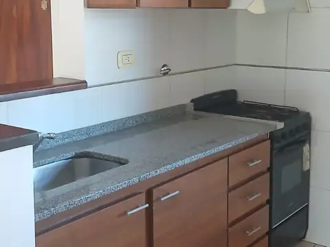 Cándido Pujato 2900, Piso 1