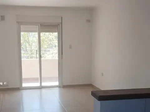 Departamento en Alquiler en Mariano Comas, Santa Fe