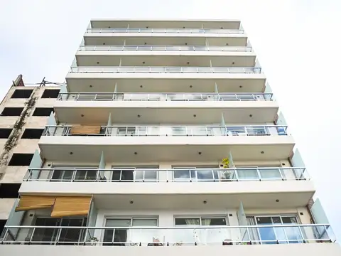 Departamento en alquiler 1 dormitorio en Echesortu- EXCELENTE CATEGORIA PILETA-SUM. LUMINOSO, IMPECABLE.