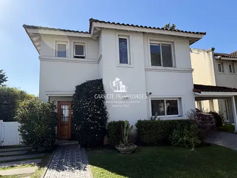 Casa en venta de 4 ambientes y pileta. Barrio La Candela. Pilar 100