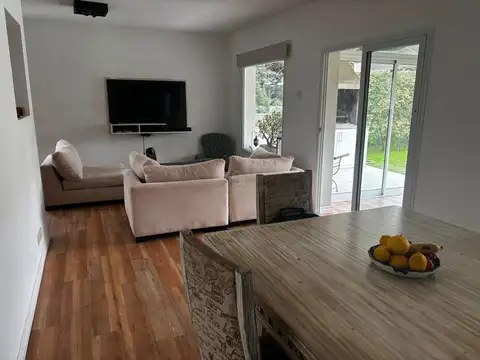 Casa en Venta en Manuel Alberti, USD 225.000