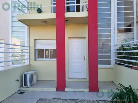 Venta casa tipo duplex 3 ambientes- Capilla del Señor