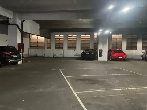 Planta Baja completa uso comercial 630 m2