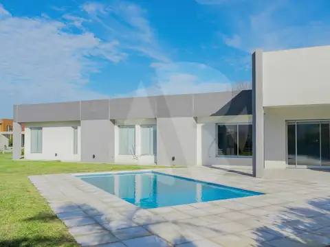 Casa en Venta en Canning, USD 230.000