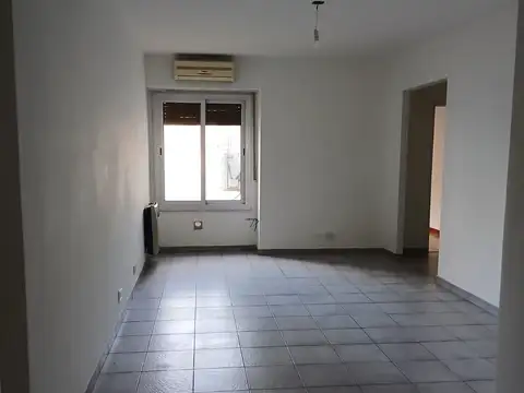 CABALLITO -  Av. GAONA 2700 - DEPARTAMENTO 2 Amb Amplios 
