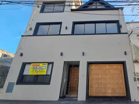 CASA 6 AMBIENTES CON 5 DORMITORIOS, 5 BAÑOS, GARAGE, PATIO CON PILETA, JARDIN Y LAVADERO CUBIERTO