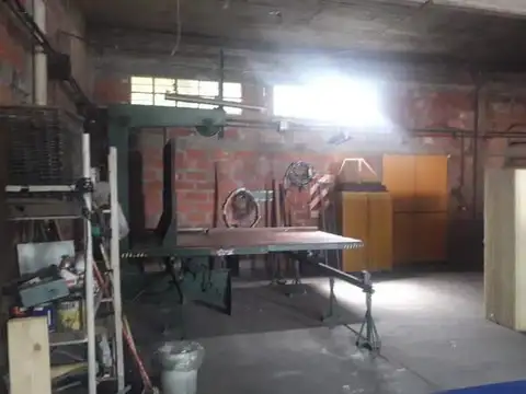 VIRREY CISNEROS 9000 - GALPON 500 MTS - J.L.SUAREZ - VENDE