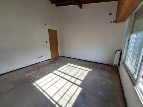 Casa 7 ambientes con 3 baños