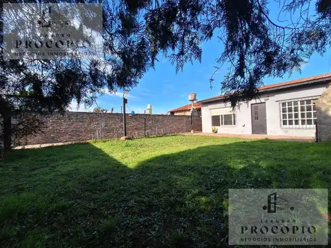 OPORTUNIDAD - CASA 4 AMBIENTES y DEPARTAMENTO 2 AMBIENTES EN S. A. PADUA - MERLO
