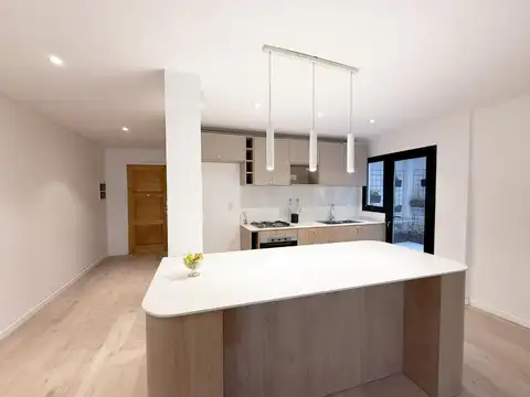 Departamento 4 ambientes con 2 baños