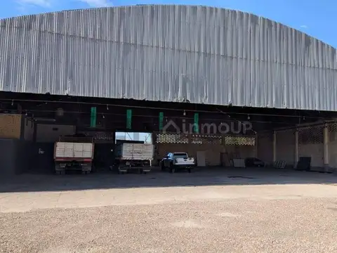 ALQUILER DE GALPON CON DEPARTAMENTO EN RODEO DE LA CRUZ