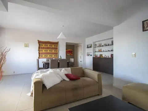 Departamento en Alquiler con 1 cocheras