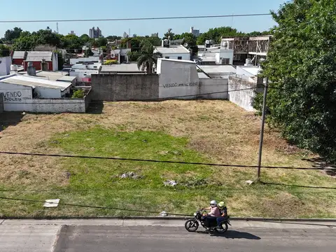 4 LOTES EN VENTA – UBICACIÓN COMERCIAL ESTRATÉGICA